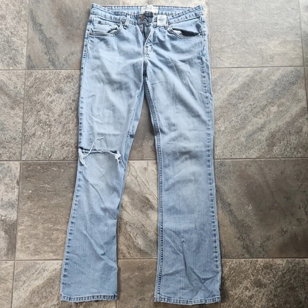 Levi's Light Blue Straight Leg Jeans - Picture 1 of 6